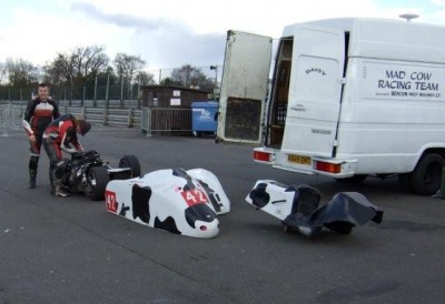The Mad Cow boys struggling to get the fuel pressure right.