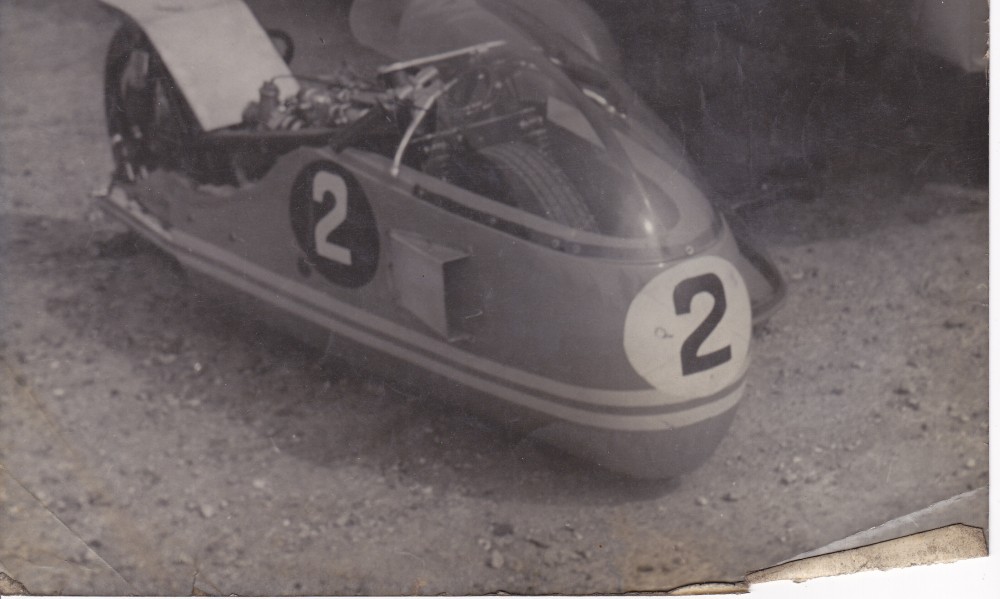 Kneeler outfit at Lydden 1966.jpg